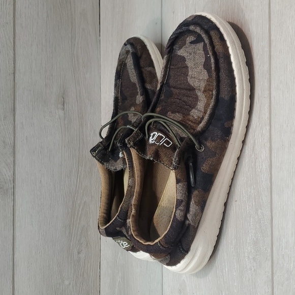 Hey Dude Wally Linen Youth Camo Loafer Slip on shoes sz Y6-L7 - Picture 2 of 11